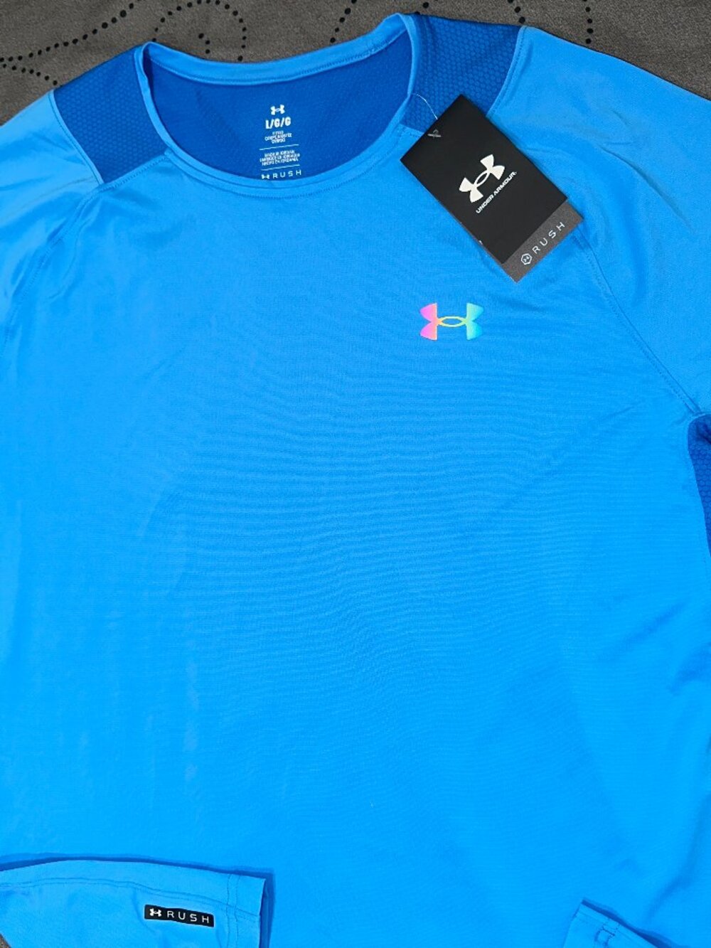 UNDER ARMOUR RUSH VENT ENERGY #444 2 T BLUE'S FITTED SHIRT SIZE XL OR L MEN $55
